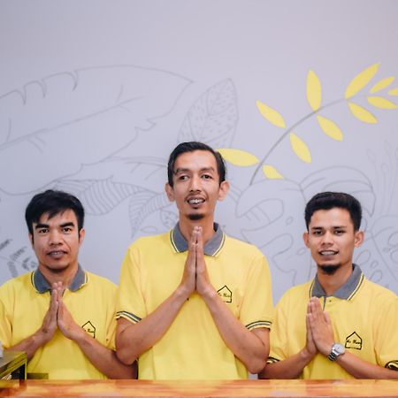 Aur Kuning Hostel Syariah Bukittinggi Ngoại thất bức ảnh
