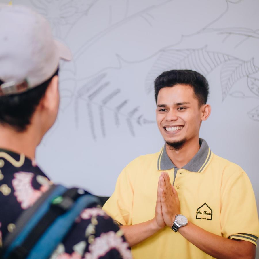Aur Kuning Hostel Syariah Bukittinggi Ngoại thất bức ảnh