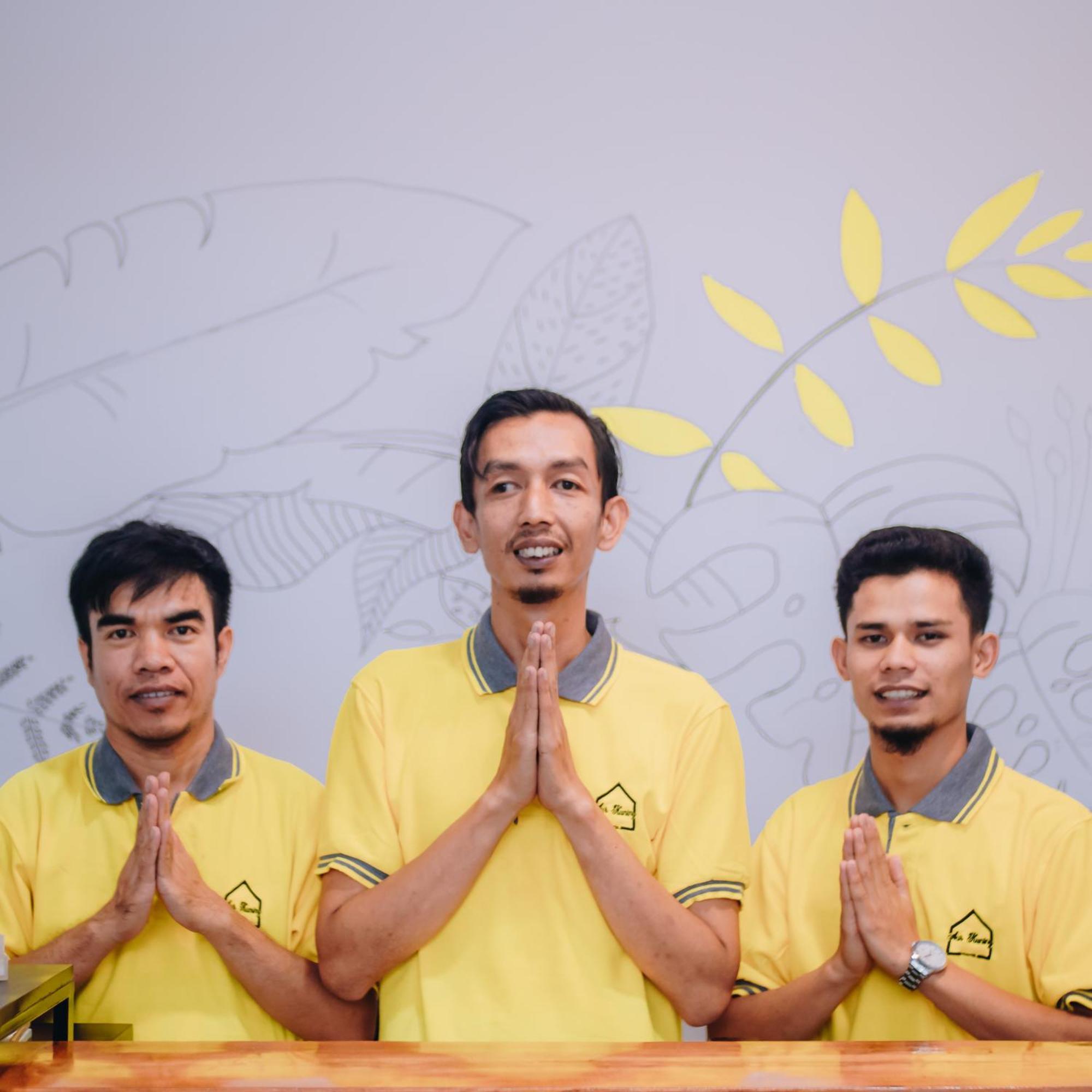 Aur Kuning Hostel Syariah Bukittinggi Ngoại thất bức ảnh